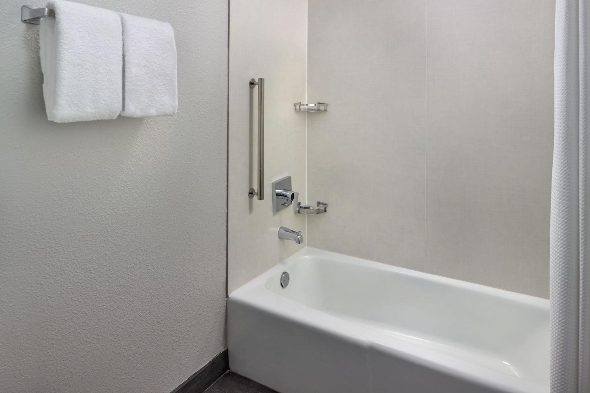 Courtyard By Marriott Nashville Μπρέντγουντ Εξωτερικό φωτογραφία