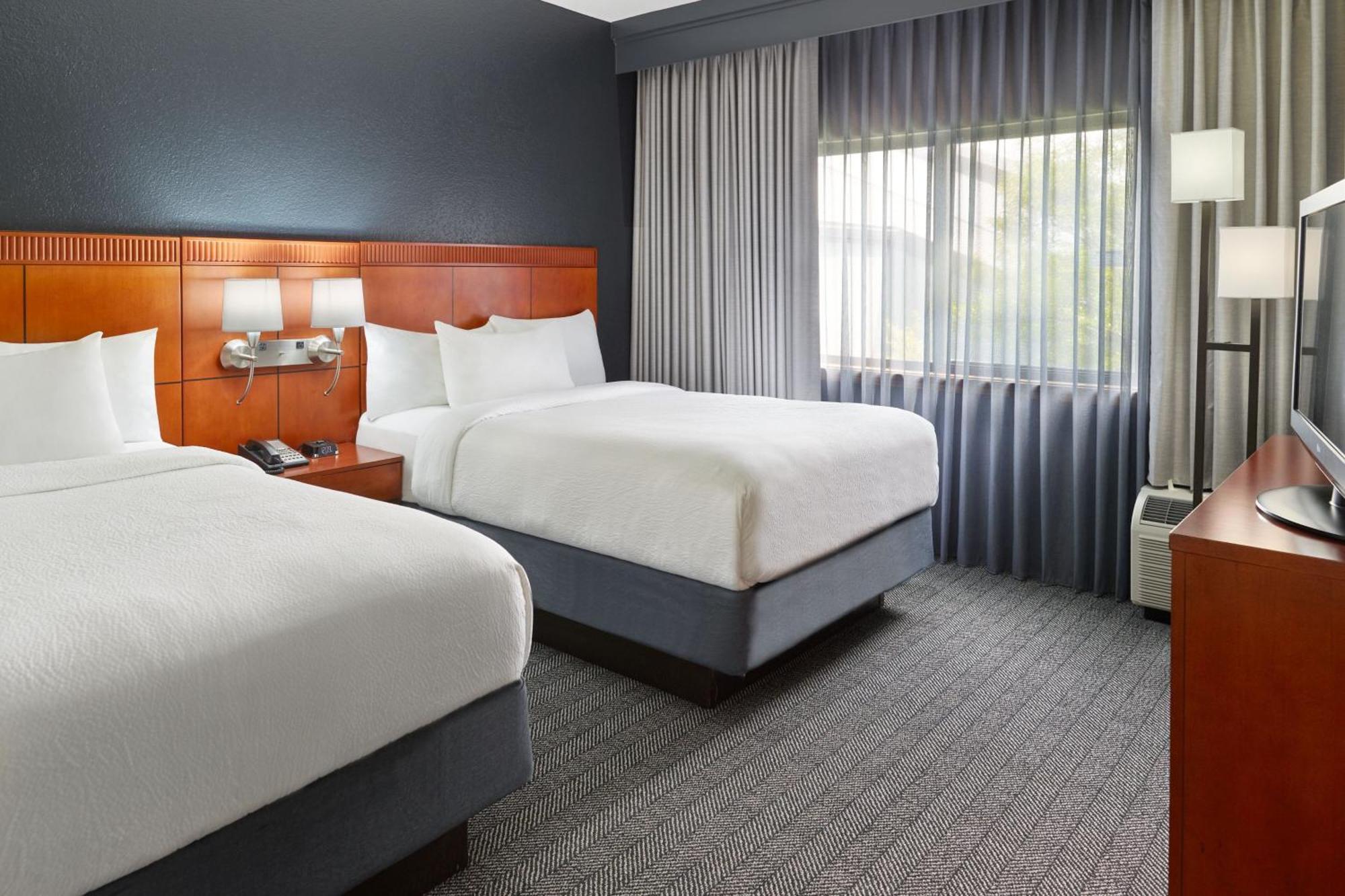 Courtyard By Marriott Nashville Μπρέντγουντ Εξωτερικό φωτογραφία