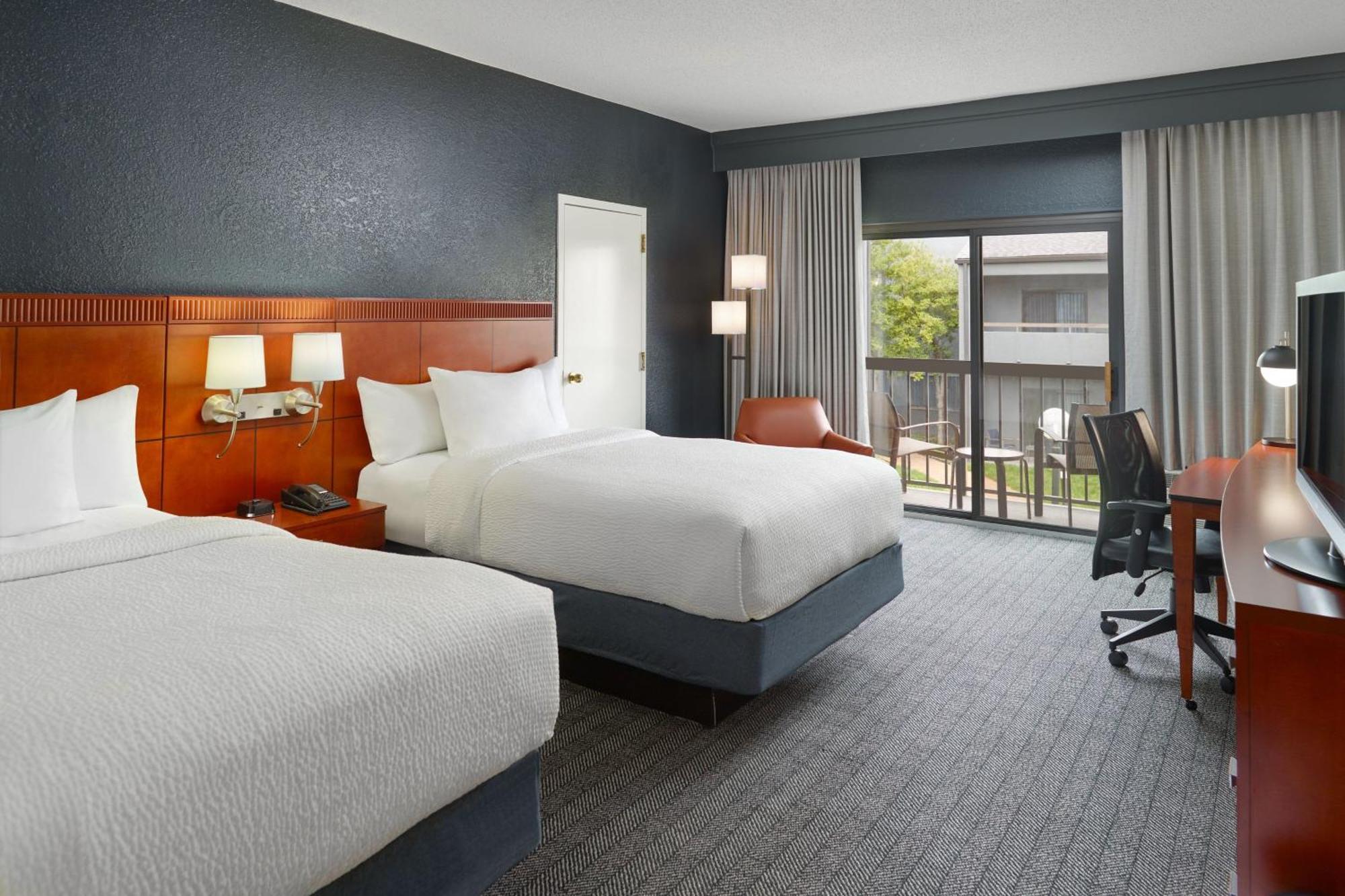Courtyard By Marriott Nashville Μπρέντγουντ Εξωτερικό φωτογραφία
