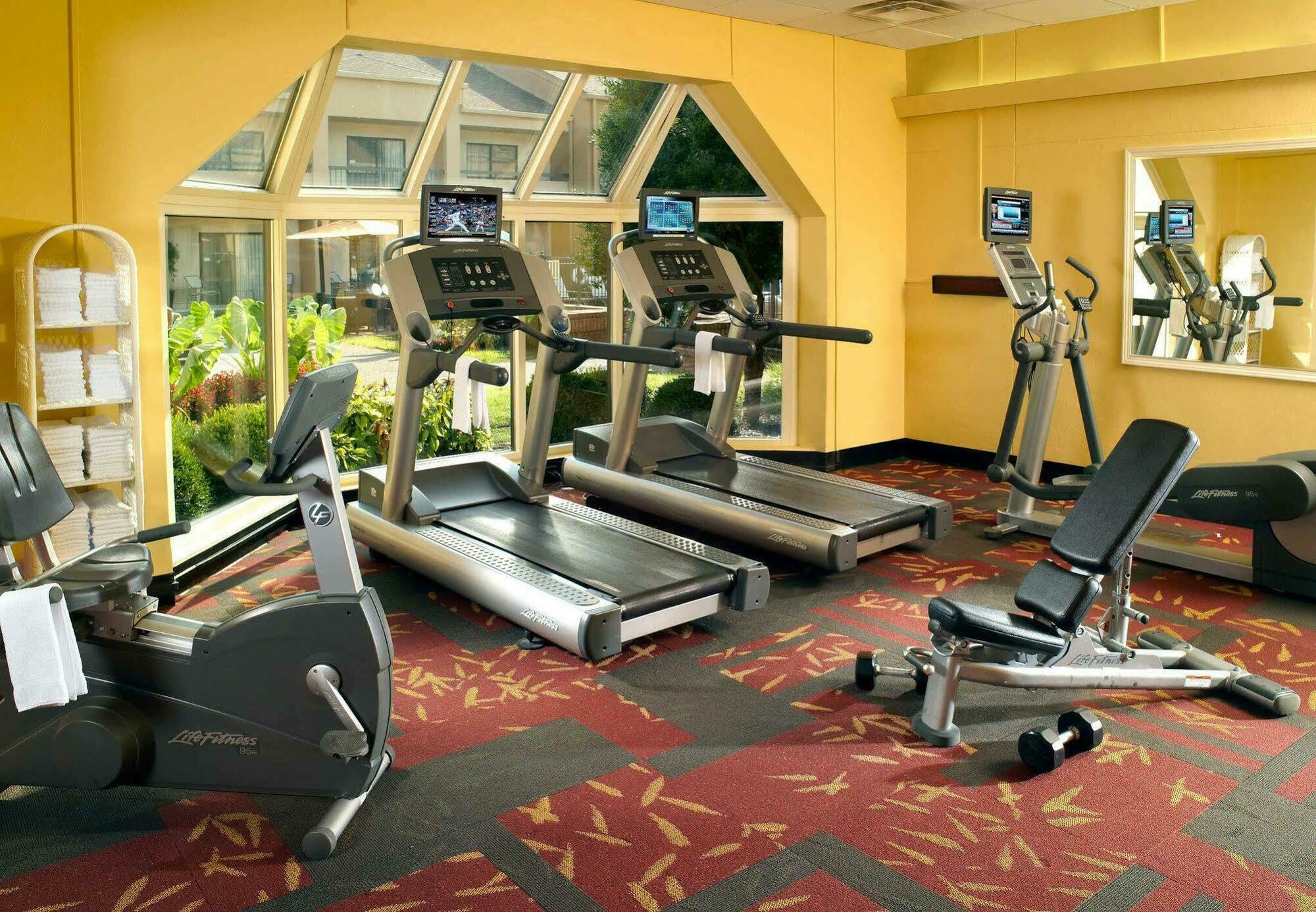 Courtyard By Marriott Nashville Μπρέντγουντ Εξωτερικό φωτογραφία
