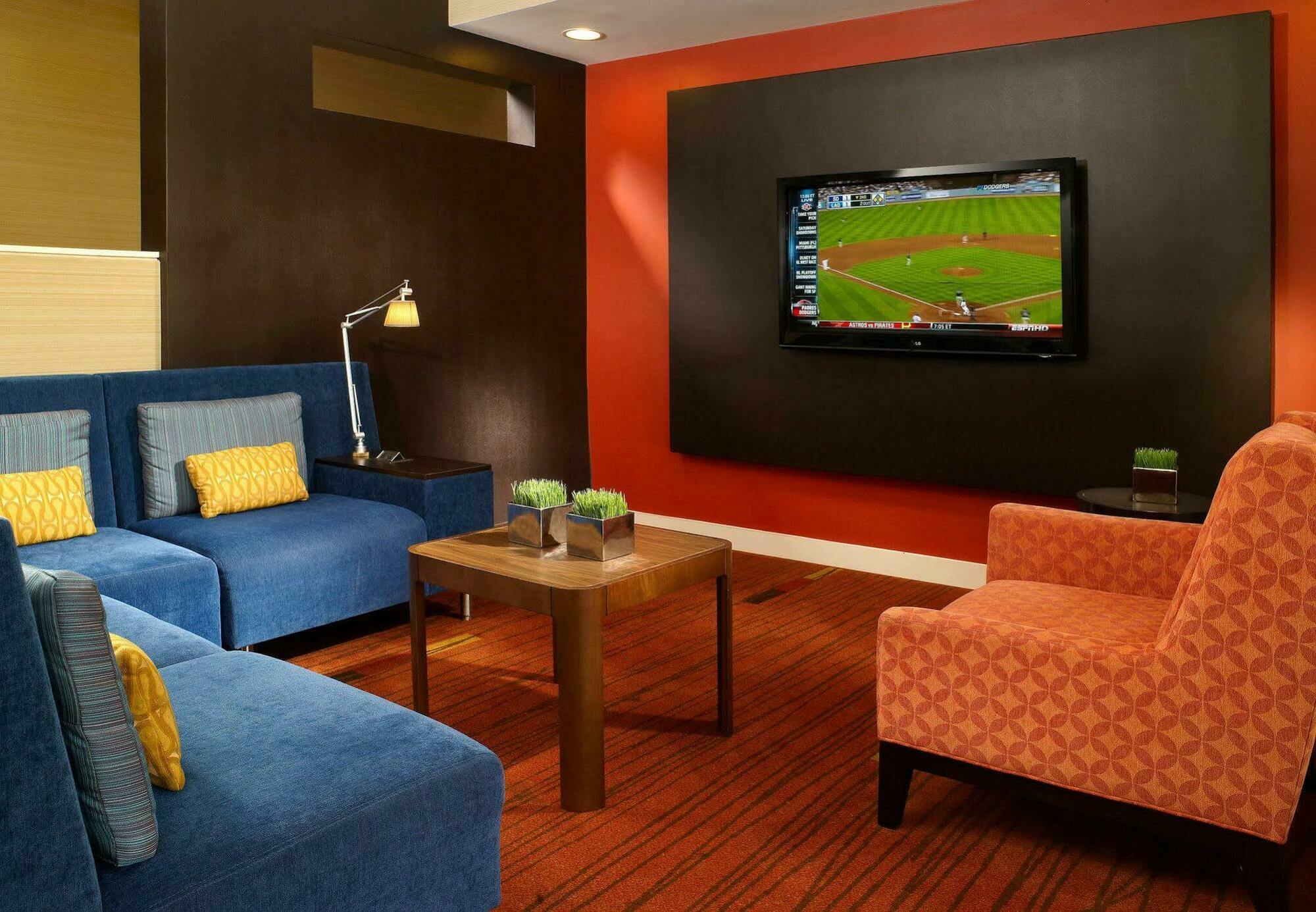 Courtyard By Marriott Nashville Μπρέντγουντ Εξωτερικό φωτογραφία